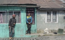 Life as seen from Darjeeling Himalayan Railway