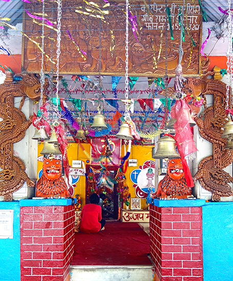 Highway Temple in Himachal