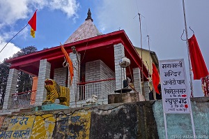 Mahakali Mandir at Jalori Pass